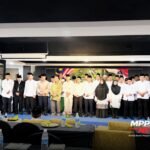 KH. Ulil Abshar Abdalla memimpin prosesi pelantikan dan baiat Pengurus PCINU Malaysia Masa Khidmat 2026–2028 di Hotel Adamson, Kuala Lumpur, pada 12 Juni 2026.