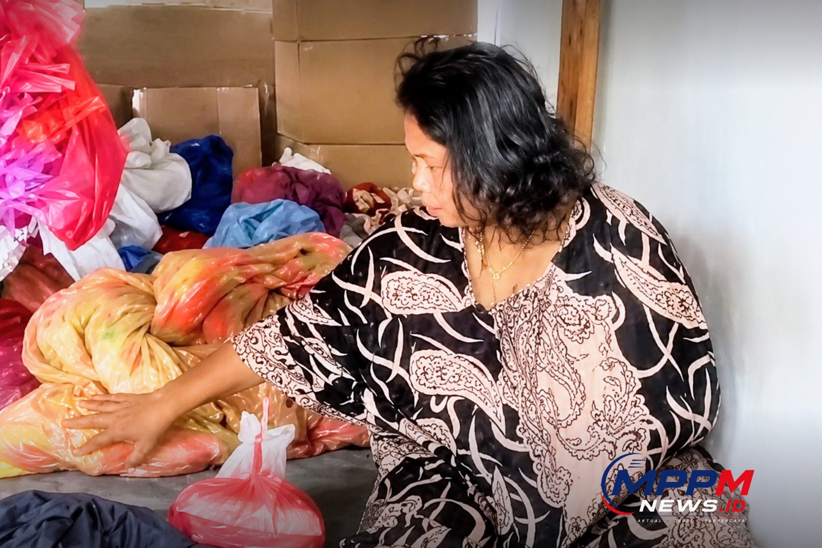 Ibu Sutima, pekerja migran asal Jember, saat ditemukan Tim Siaga MPPM setelah terlantar selama delapan bulan di Malaysia.