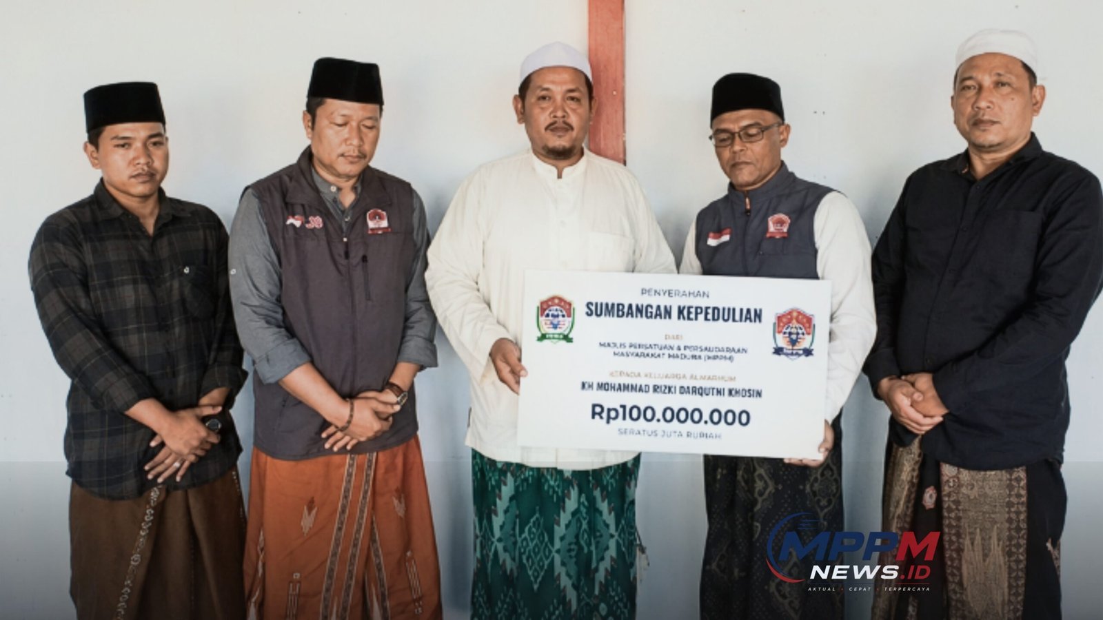 MPPM Sowan ke Keluarga KH Rizki Darqutni Khozin, Serahkan Sumbangan Kepedulian