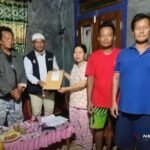 Penyerahan jenazah Suwargi PMI Kendal kepada keluarga